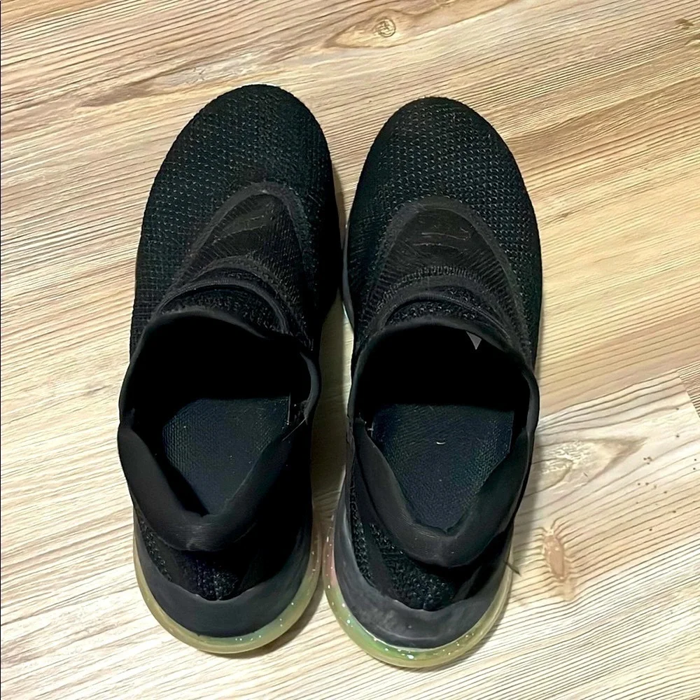 Fabletics Slip on performance sneaker Black Women’s size 7.5 Walking Comfort